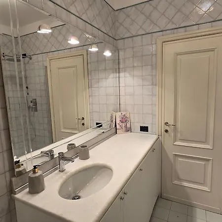 Tra Mare E Castello *