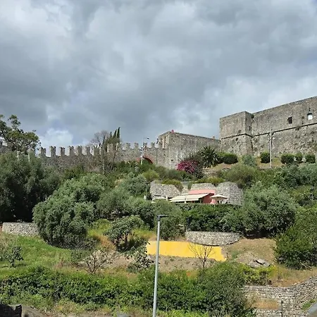 Tra Mare E Castello * La Spezia