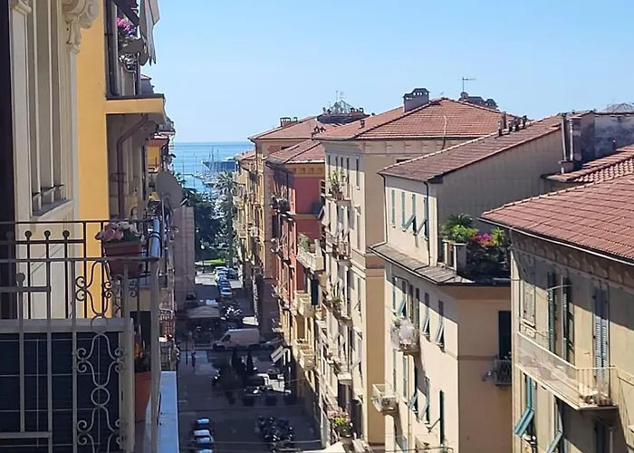 Tra Mare E Castello *